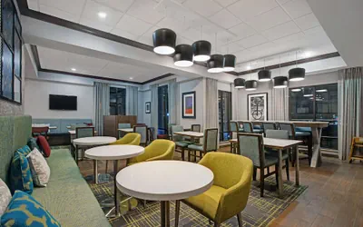 Photo 3 - Hampton Inn Keokuk