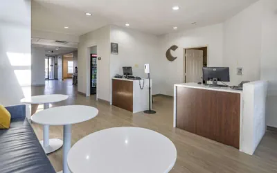 Photo 3 - Comfort Inn & Suites Shelbyville