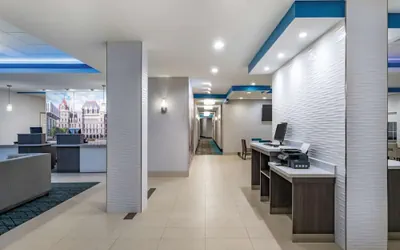 Photo 5 - La Quinta Inn & Suites by Wyndham Latham Albany Airport