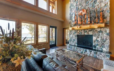 Photo 4 - Best Western Premier The Lodge on Lake Detroit