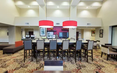 Photo 4 - Hampton Inn Suites Jacksonville Airport