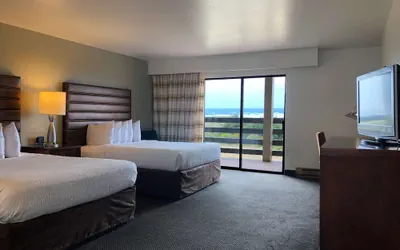 Photo 3 - SureStay Plus Hotel by Best Western Gold Beach
