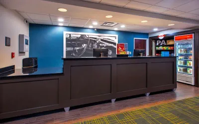 Photo 4 - Hampton Inn Clarion