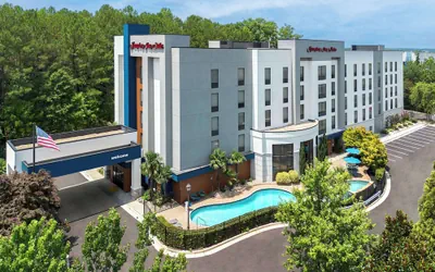 Photo 2 - Hampton Inn & Suites ATL-Six Flags
