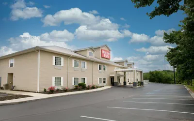 Photo 2 - Home Town Inn Ringgold