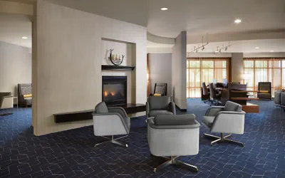 Photo 3 - Courtyard by Marriott Winchester