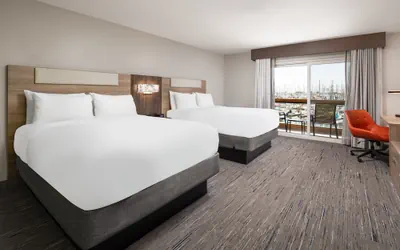 Photo 4 - Holiday Inn Express Hotel & Suites Ventura by IHG