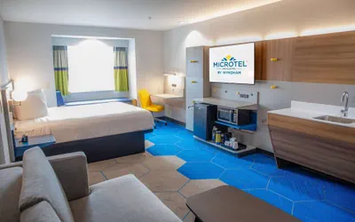Photo 2 - Microtel Inn & Suites by Wyndham Kingsland Naval Base I-95