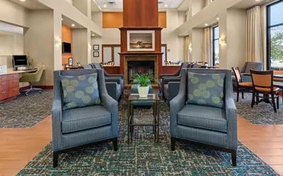 Photo 3 - Hampton Inn & Suites Burlington