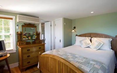 Photo 5 - The Revere Guest House
