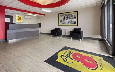 Photo 4 - Super 8 by Wyndham Hazleton