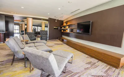 Photo 3 - Courtyard by Marriott Merced