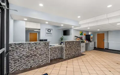 Photo 4 - Quality Inn & Suites Biloxi - Ocean Springs