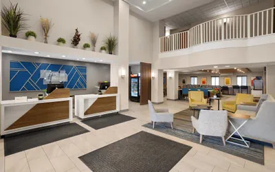 Photo 2 - Holiday Inn Express Syracuse Fairgrounds by IHG