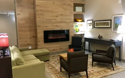 Photo 5 - Wingate by Wyndham Waldorf/Washington DC Area