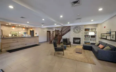 Photo 4 - Country Inn & Suites by Radisson, Lake George (Queensbury), NY