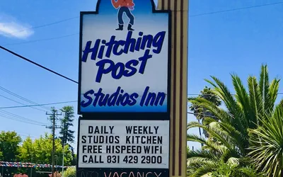Photo 2 - Hitching Post Studios Inn