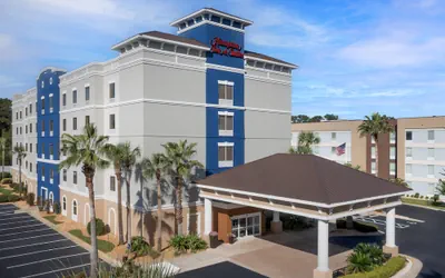 Photo 2 - Hampton Inn & Suites Lake City