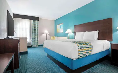 Photo 2 - Best Western Plus Blue Angel Inn