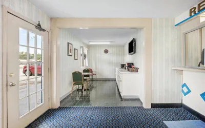 Photo 3 - Americas Best Value Inn Roxboro
