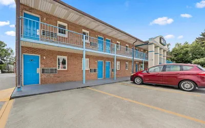 Photo 2 - Americas Best Value Inn Roxboro