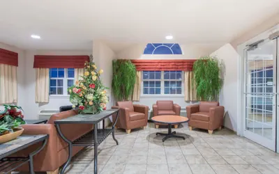 Photo 4 - Microtel Inn & Suites by Wyndham Altus