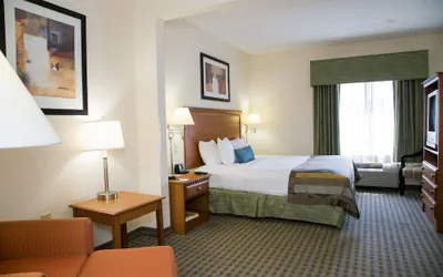 Photo 4 - Wingate by Wyndham Atlanta Airport Fairburn