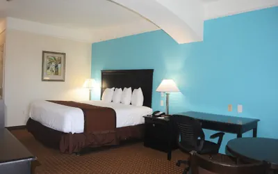 Photo 5 - Baymont by Wyndham Galveston
