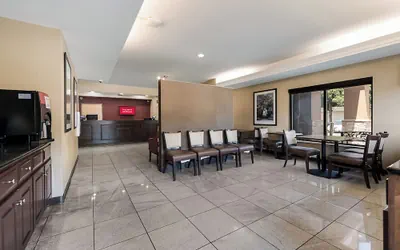 Photo 4 - Red Roof Inn Newport News - Yorktown