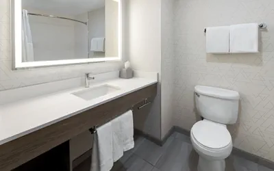 Photo 4 - Holiday Inn Express Hotel & Suites Freeport by IHG