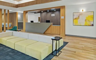 Photo 4 - Fairfield Inn and Suites by Marriott Sacramento Elk Grove