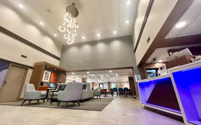 Photo 3 - Holiday Inn Express Madison by IHG