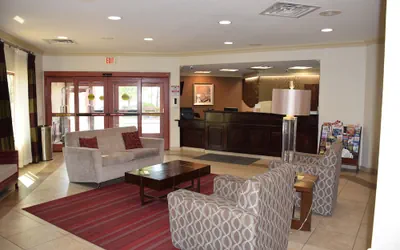 Photo 5 - Spark by Hilton Rahway