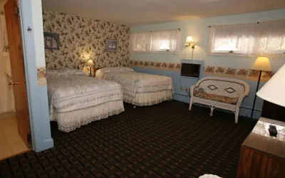 Photo 5 - Bennington Motor Inn