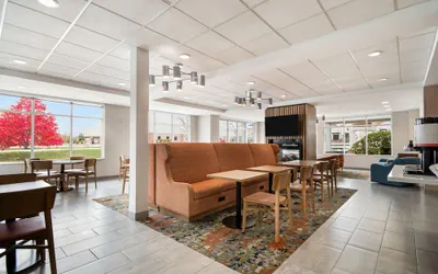 Photo 5 - Hampton Inn Rutland