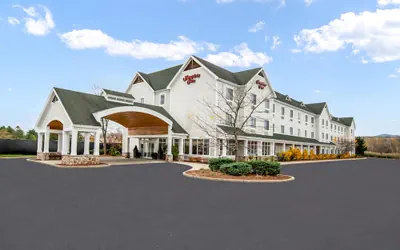 Photo 2 - Hampton Inn Rutland