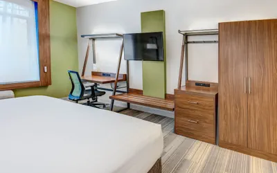 Photo 3 - Holiday Inn Express Woodbridge by IHG