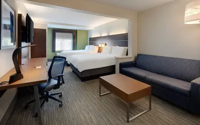 Photo 5 - Holiday Inn Express & Suites Bradley Airport by IHG