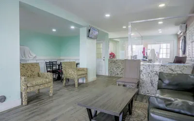 Photo 3 - Economy Inn Buttonwillow Bakersfield I-5