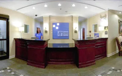 Photo 3 - Holiday Inn Express Hotel & Suites Dyersburg by IHG