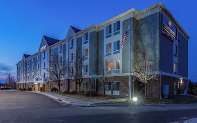 Photo 2 - Candlewood Suites Lincoln by IHG