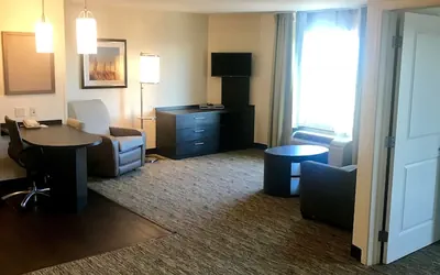 Photo 3 - Candlewood Suites Lincoln by IHG