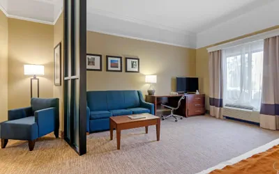 Photo 5 - Comfort Suites Savannah North I-95