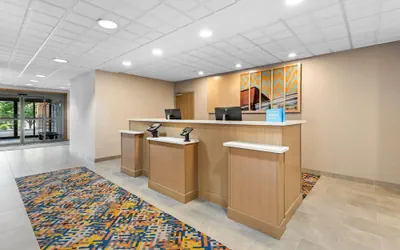 Photo 4 - Hampton Inn & Suites Mansfield-South @ I-71