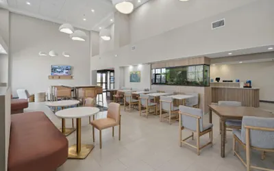 Photo 3 - Hampton Inn & Suites Pharr