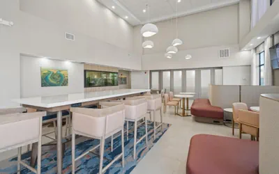 Photo 4 - Hampton Inn & Suites Pharr
