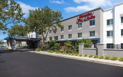 Photo 2 - Hampton Inn & Suites Yuba City