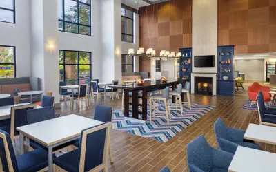Photo 2 - Hampton Inn Garden City Long Island