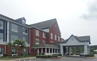 Photo 2 - Comfort Inn & Suites Hampton near Coliseum