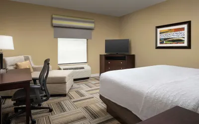 Photo 4 - Hampton Inn Knoxville East